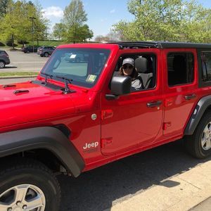 Meet your Posher, Carla